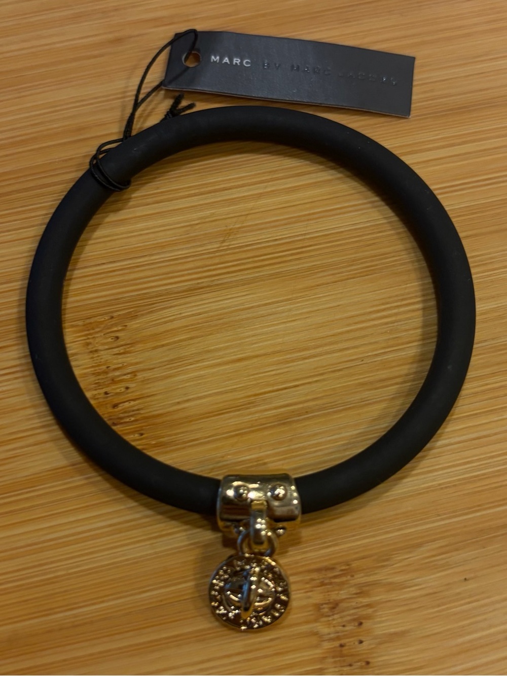 Marc By Marc Jacobs Rubber Bangle Bracelet Gold Medallion Charm Black NWT